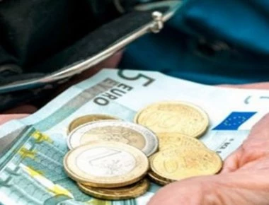 Τι σημαίνει η χθεσινή απόφαση των Ευρωπαίων για τις συντάξεις: Ακυρώνεται ο νόμος Κατρούγκαλου